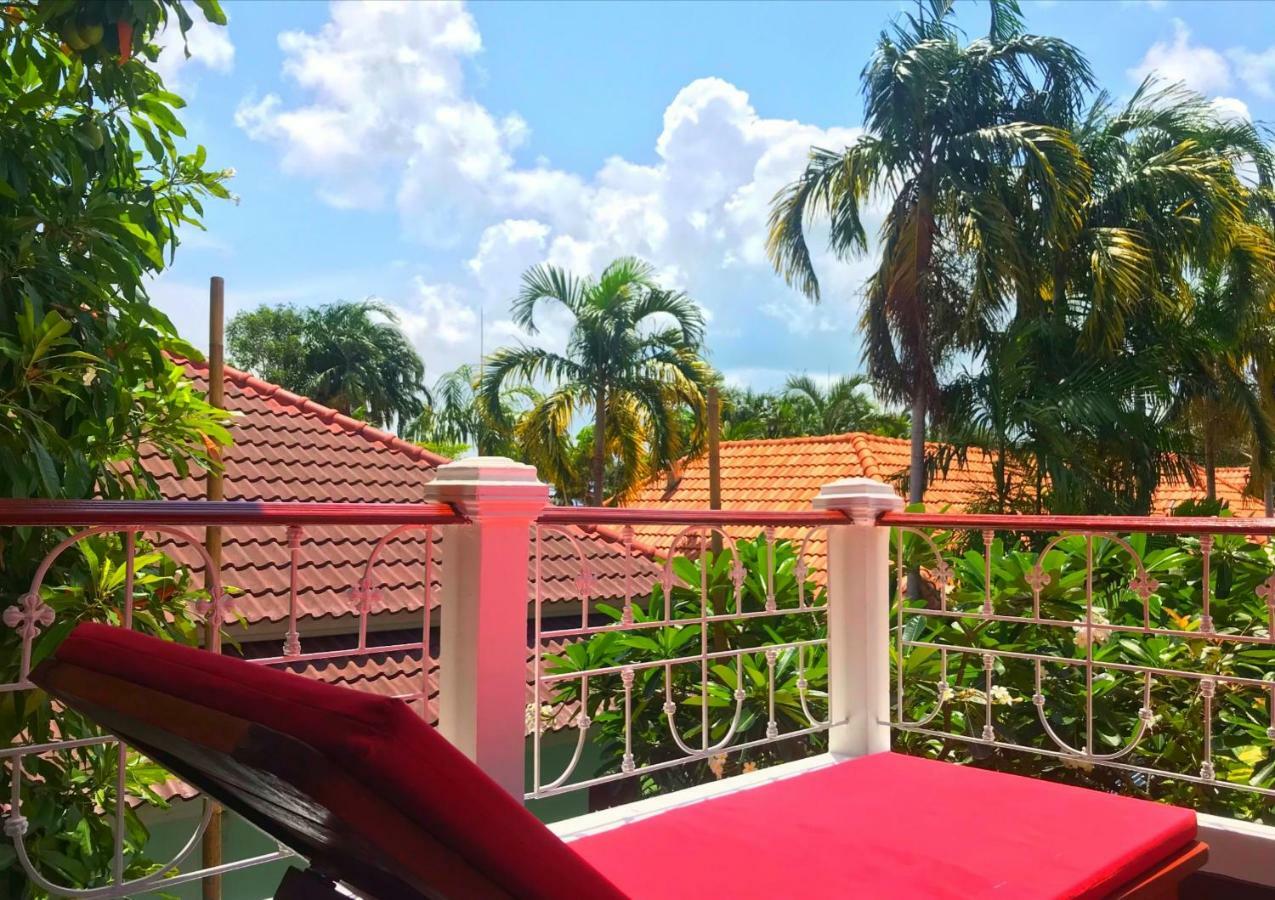 Brodie Rawai Resort Nai Harn Buitenkant foto